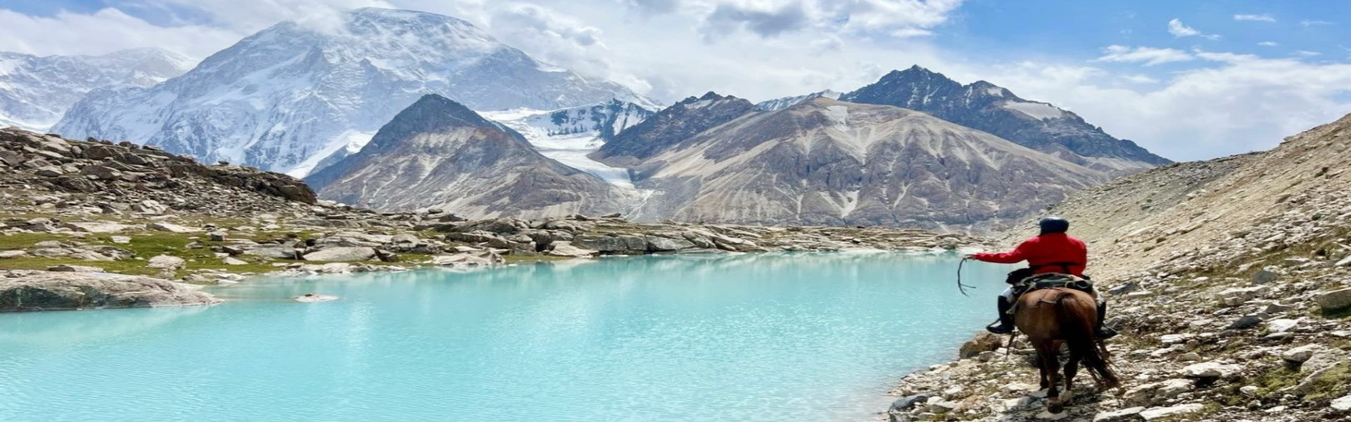 Xinjiang Horseback Riding Tours