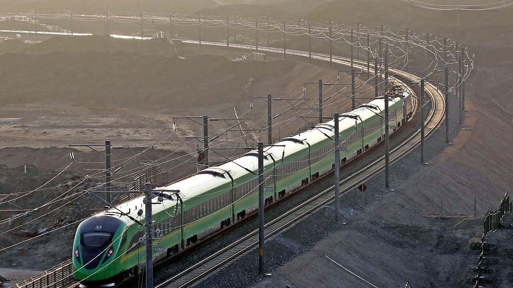 xinjiang-bullet-train-6.jpg xinjiang-bullet-train-6.jpg